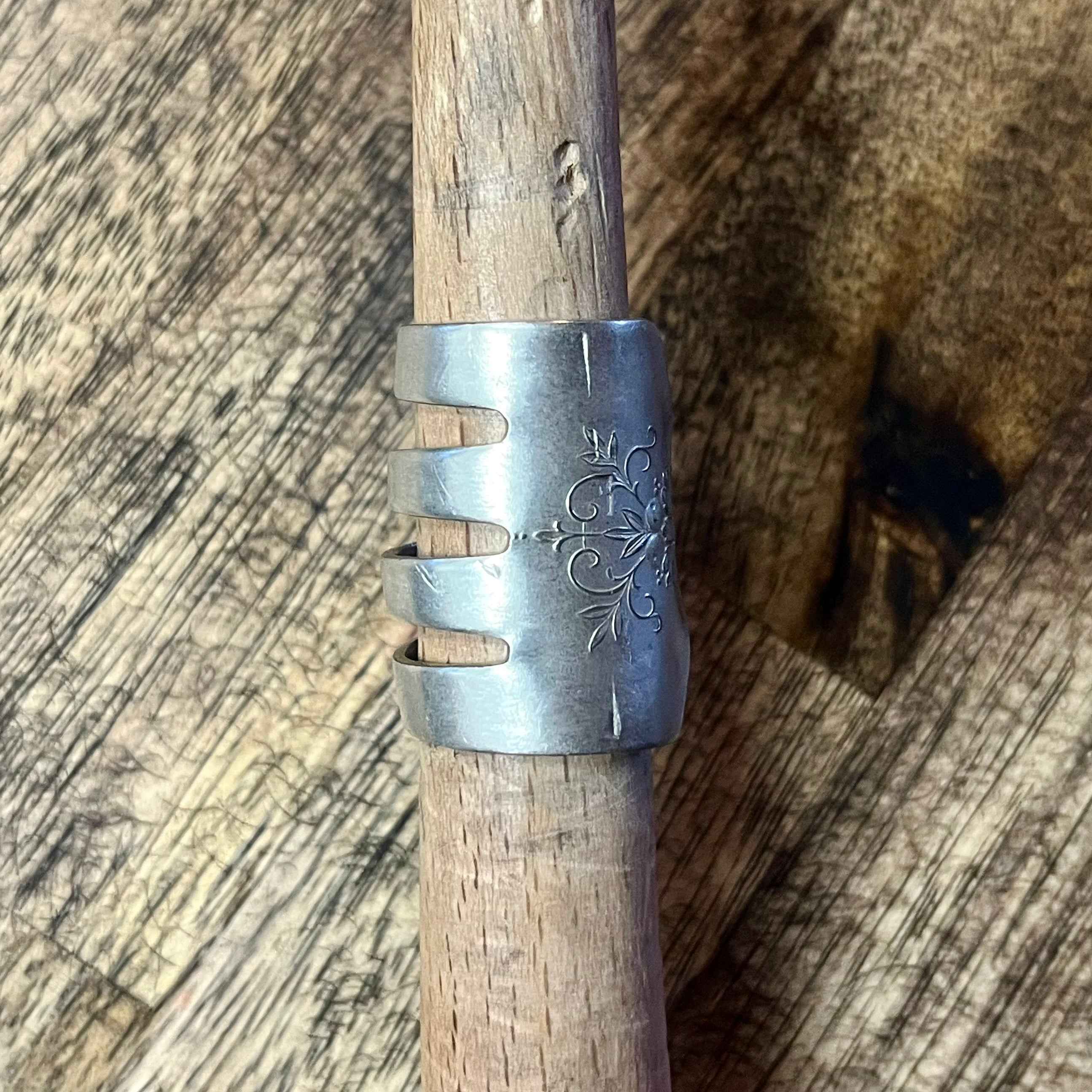 Mabel Stainless Ring | Size 5-6
